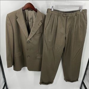 Hart Schafnner Marx| 2 piece brown suit 40R